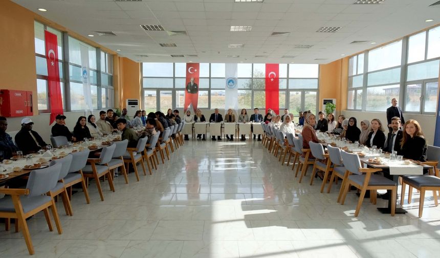 Uluslararası Öğrencilere “Hoş Geldiniz Kahvaltısı”