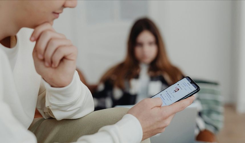 Gençler Fast-Food Gibi Hızlı İletişimi Tercih Ediyor!