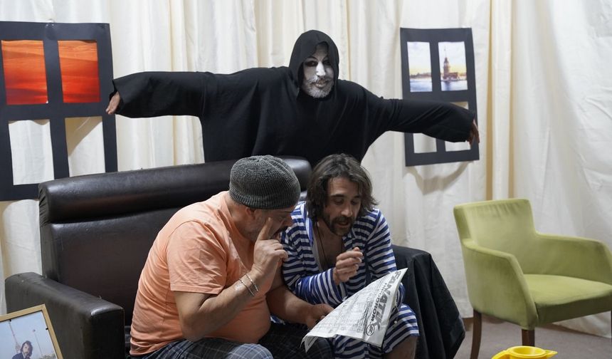 Babaeski’de Üfürükçü Sahne Aldı