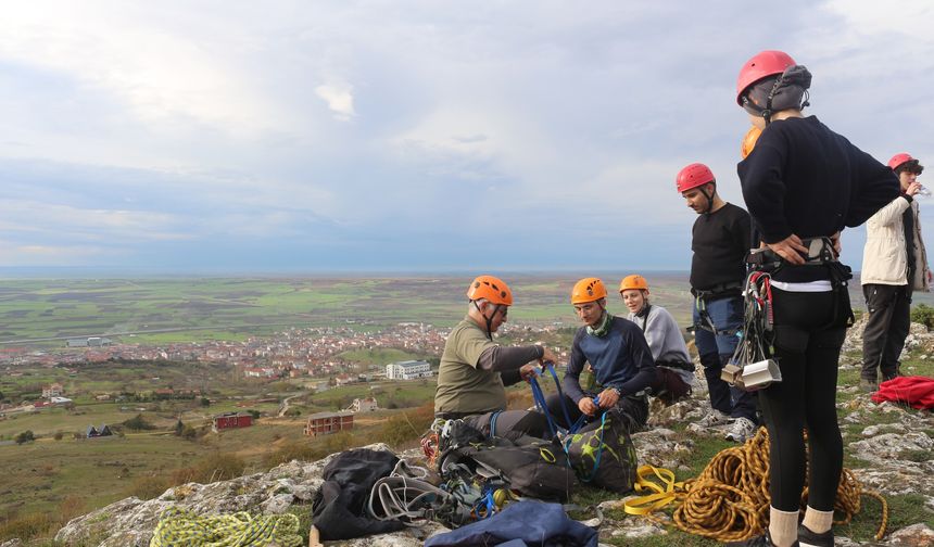 Dağcılık ve Kaya Tırmanışı Eğitimlerini Vize’de Aldılar