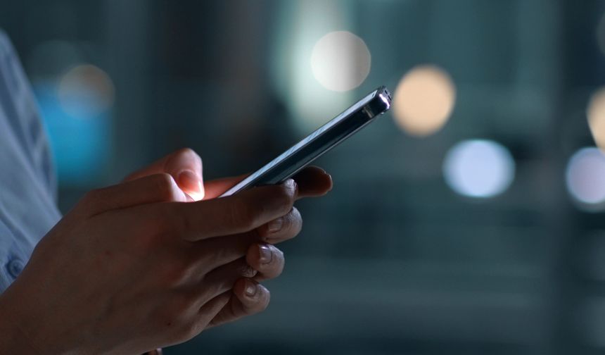 Dikkat! Dolandırıcılar Instagram ve WhatsApp Hesaplarını Çalıyor