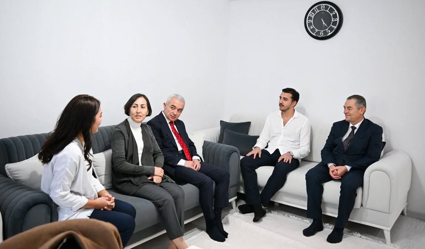 Vali Turan; "Gençlerimizin Yanındayız”