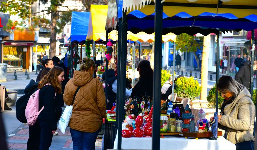 Üreten Kadın Meydanı Zübeyde Hanım Parkı’nda