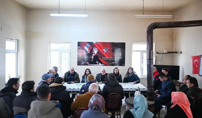 Vali Turan Ahlatlı Köyü’nü Ziyaret Etti