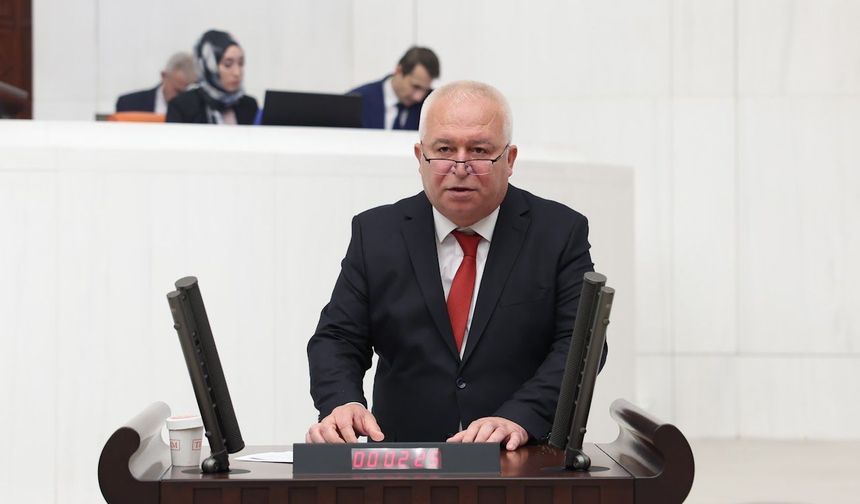 Özkan, “Esnafın Krediye Ulaşmasındaki Engeller Kaldırılmalı”