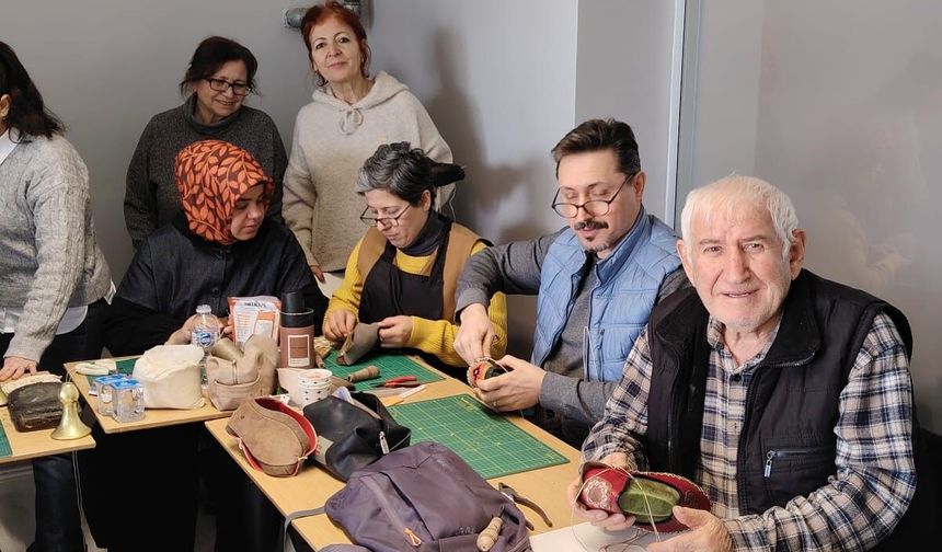 LÜLEBURGAZ; Geleneksel El Sanatlarına Yönelik Çalışmalar Sürüyor