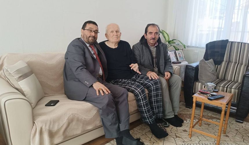 Müftü Eviş'ten Hastalara Moral Ziyareti