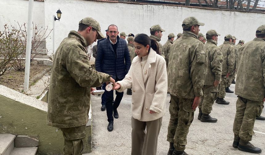 Kofçaz’da Kamu Görevlileri Unutulmadı