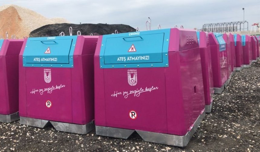 Lüleburgaz’a 30  Yeni Vinçli Çöp Konteyneri