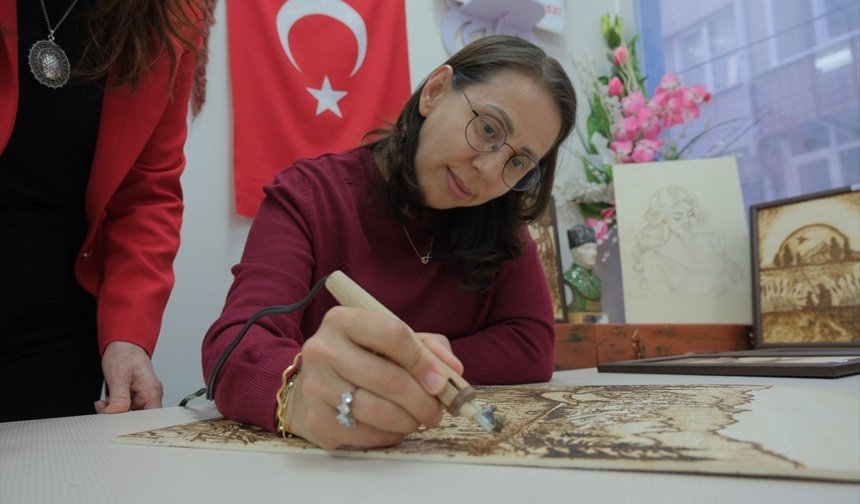 Kansere Karşı Üç Zorlu Mücadele Veren Hemşire Umudunu Yitirmedi