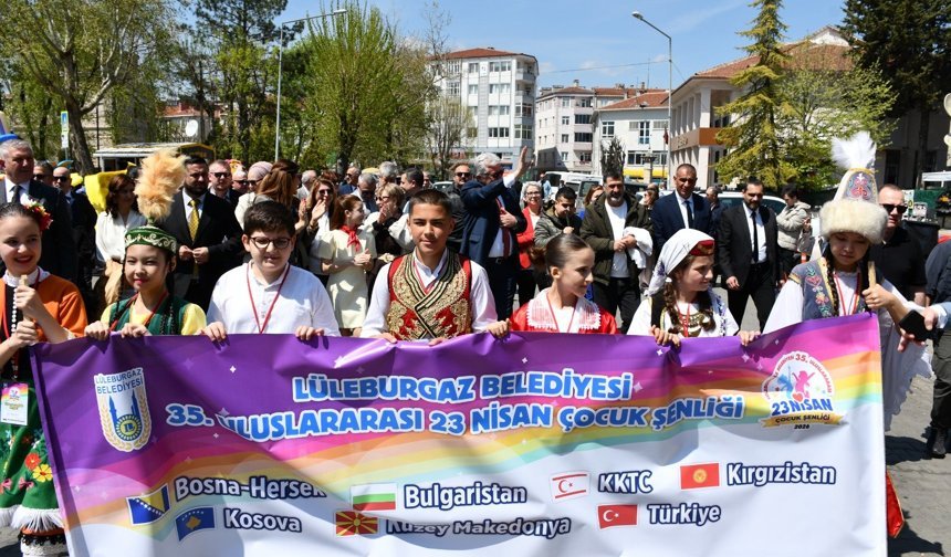 Lüleburgaz’da Uluslararası 23 Nisan Çocuk Şenliği Başladı