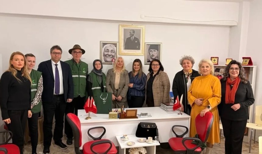 Yeşilay’dan Anneler Derneği’ne Anlamlı Ziyaret