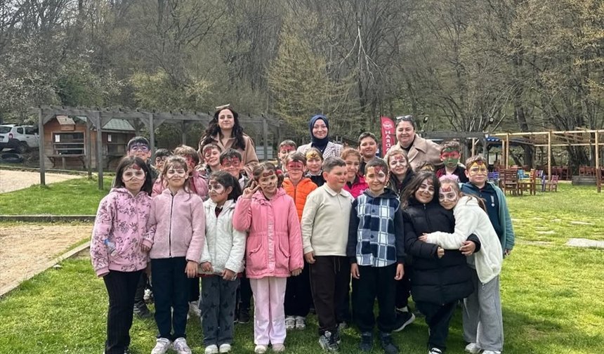 Kırklareli'nde Öğrenciler Dupnisa Mağarası'nı Gezdi