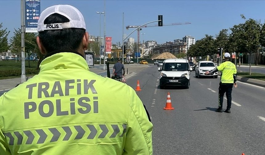 Basın Kartını İbraz Eden Gazetecilerden Kimlik Belgesi İstenmeyecek