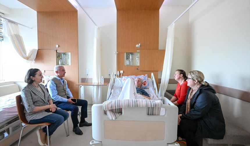 Kırklareli Valisi Uğur Turan Hasta Ziyaretlerinde Bulundu