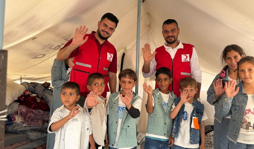 Türk Kızılay'dan Gazzeli Çocuklara Bayramlık Sevinci