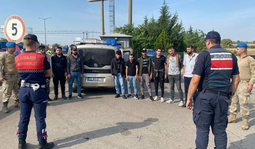 Kırklareli’nde 8 Düzensiz Göçmen Yakalandı
