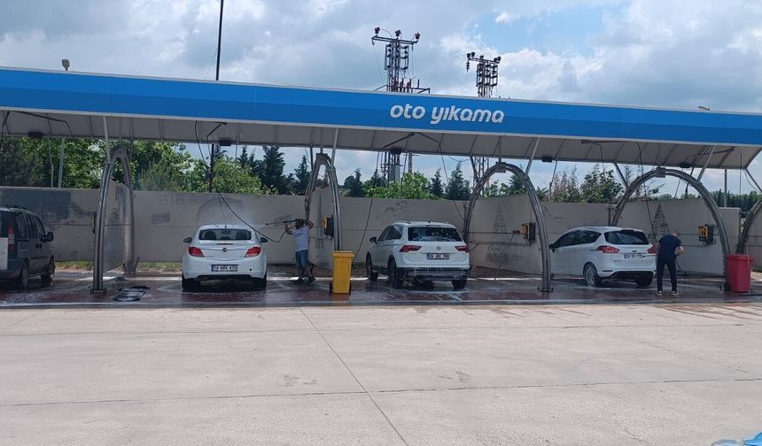 Oto Yıkamacılarda Bayram Telaşı