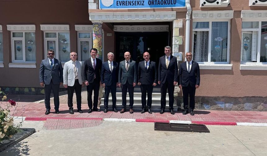 Müdür Altınöz Okul Ziyaretlerini Sürdürüyor