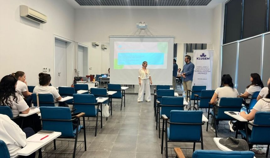 Kırklareli; Sağlık Personeline Kurumsal İletişim Eğitimi