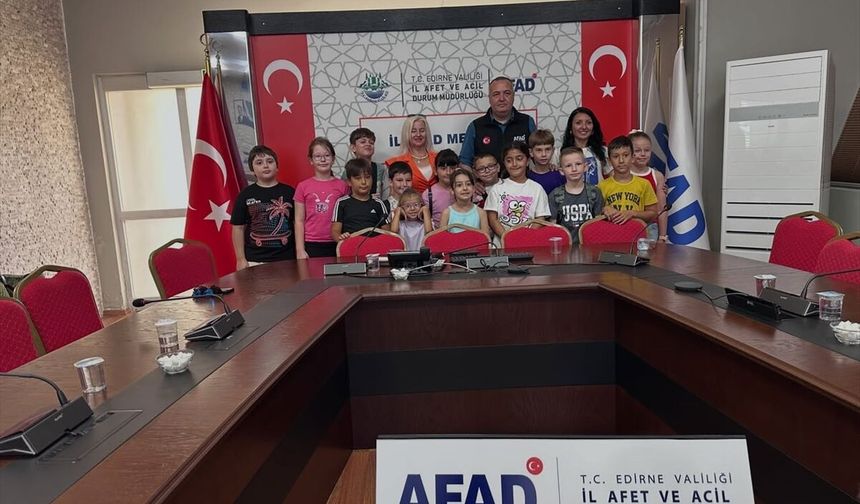 AFAD Afet Farkındalık Eğitimlerini Sürdürdü