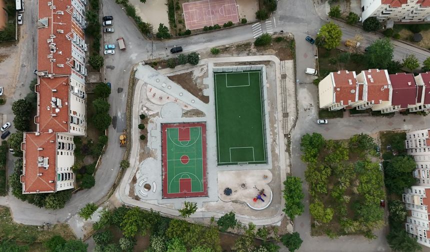 Cumhuriyet Mahallesi'ndeki Yeni Park Projesinde Sona Doğru