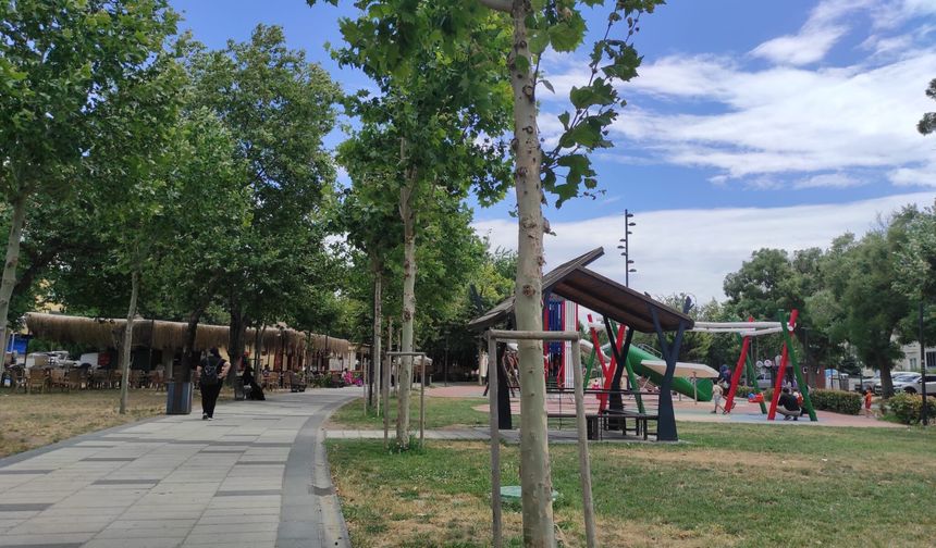 Kırklareli Millet Bahçesi Hafta Sonu Yoğunluğu Yaşıyor
