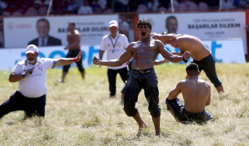 Tarihi Kırkpınar Yağlı Güreşleri'nde Son Gün Müsabakaları Başladı