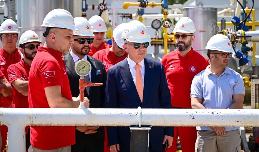 Vali Turan Hamitabat Doğal Gaz Santralinde İncelemelerde Bulundu