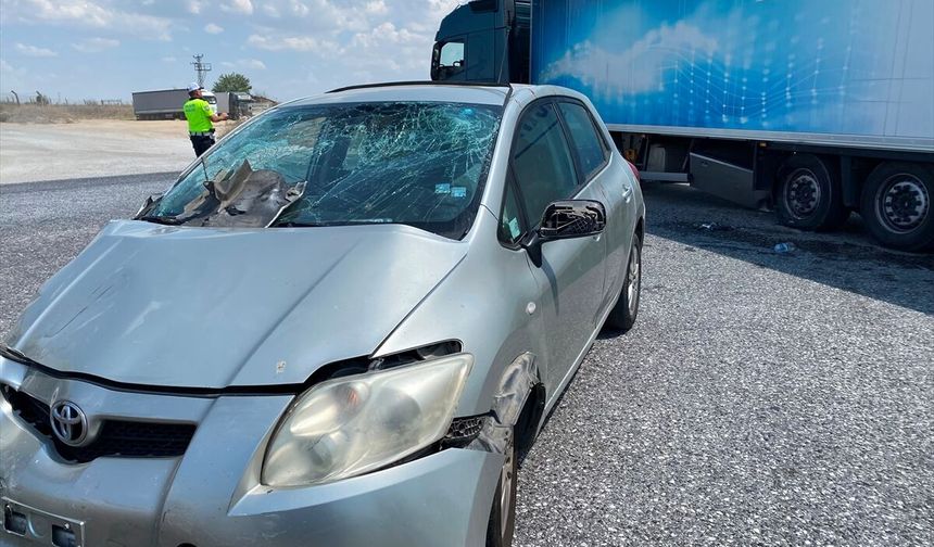 Edirne'de Tırla Otomobil Çarpıştı; 1 Yaralı