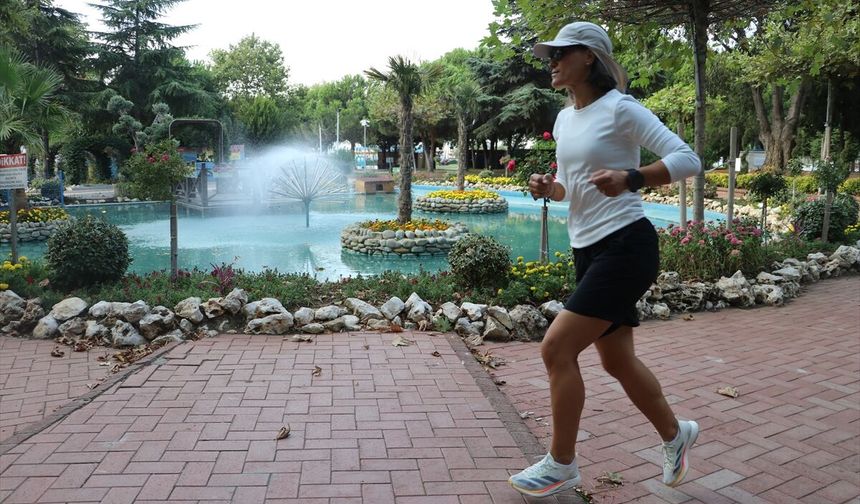 Tekirdağlı Ultra Maratoncu Tuz Gölü'nde Zirveyi Hedefliyor