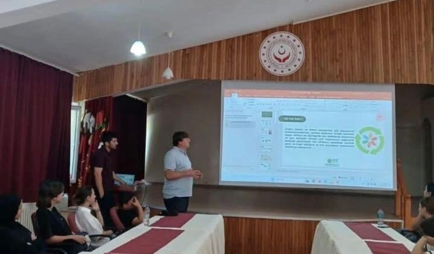 Çocuk Hakları İl Komitesi Üyelerine Sıfır Atık Eğitimi Verildi