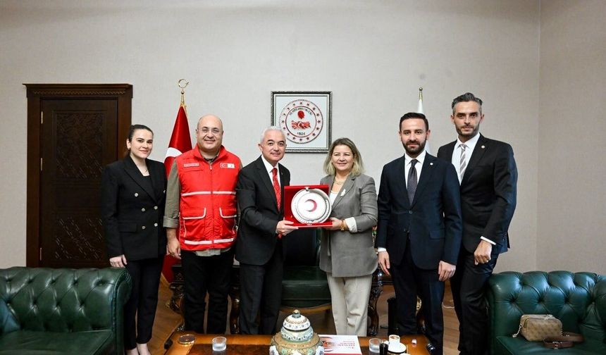 Kızılay Heyetinden Kırklareli Valisi Turan'a Ziyaret