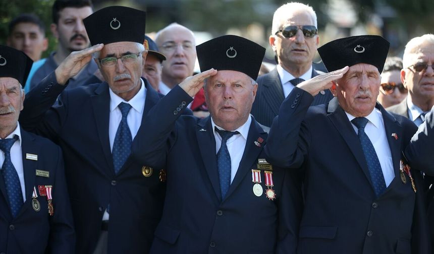 VATAN SİZE MİNNETTAR; Kırklareli'nde 19 Eylül Gaziler Günü Töreni