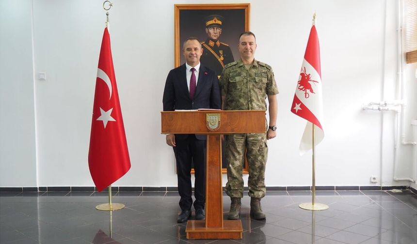 Kırklareli Belediye Başkanı Bulut, Tuğgeneral Temur'u ziyaret etti