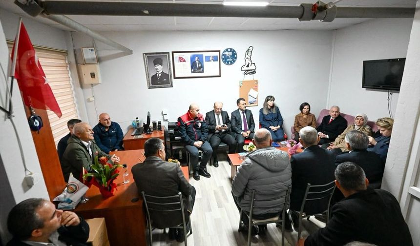 Kırklareli Valisi Turan, Muhtarlar Derneğini Ziyaret Etti