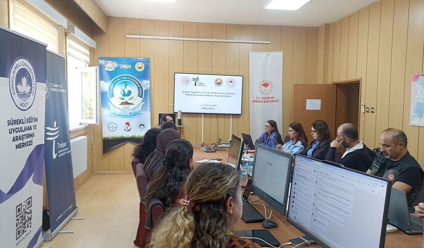 Kırklareli'nde Araştırmacılara Rstudio Eğitimi Başladı